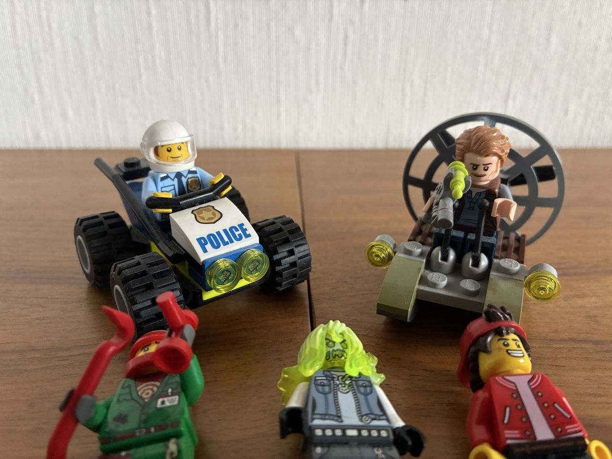 Lego Jouets: Diverse Lego Figuren – D'occasion à schönenwerd par quartier9 2