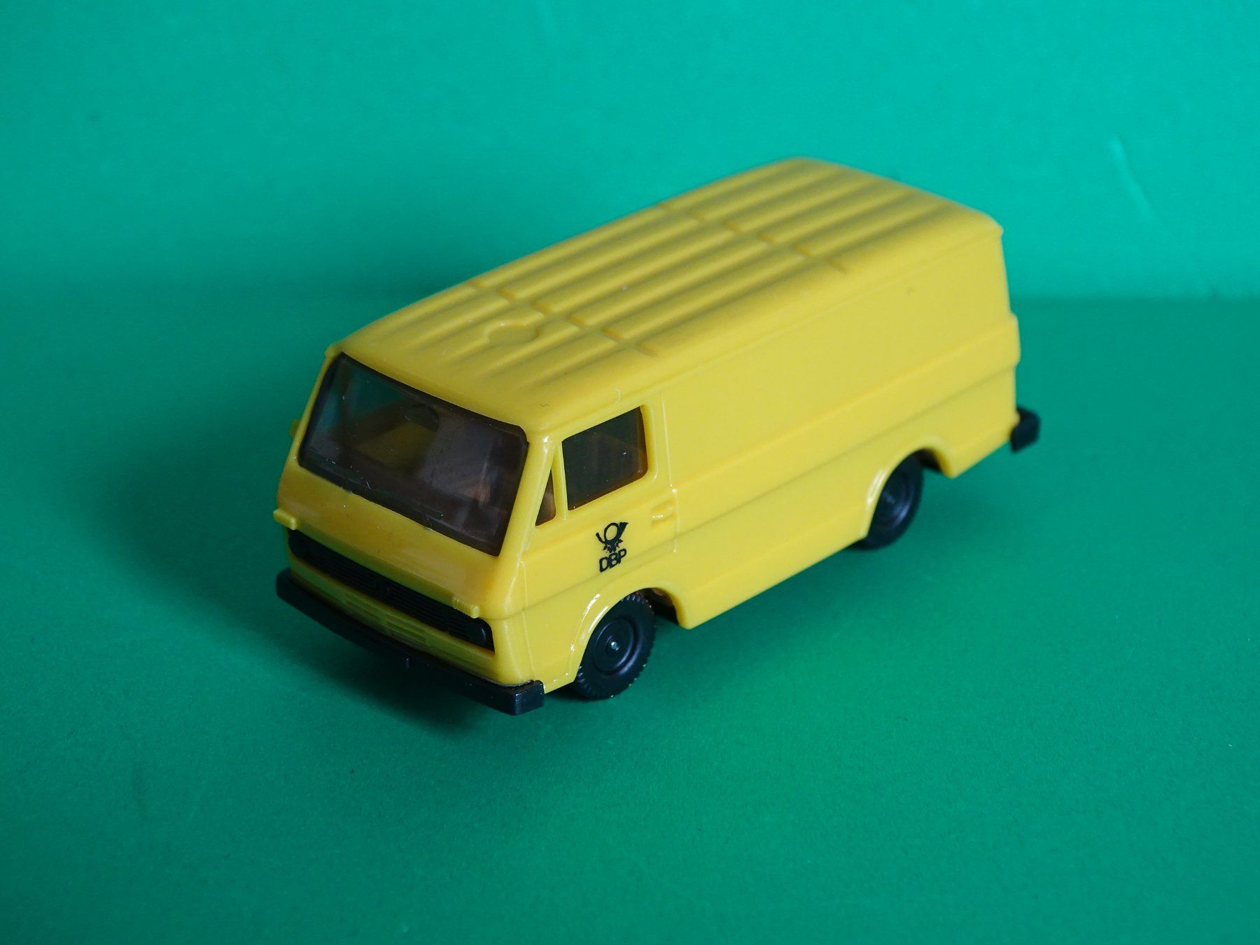 Herpa Modellini d'auto: VW LT von Herpa 1/87 – Usato da Bretzwil venduto da Meex