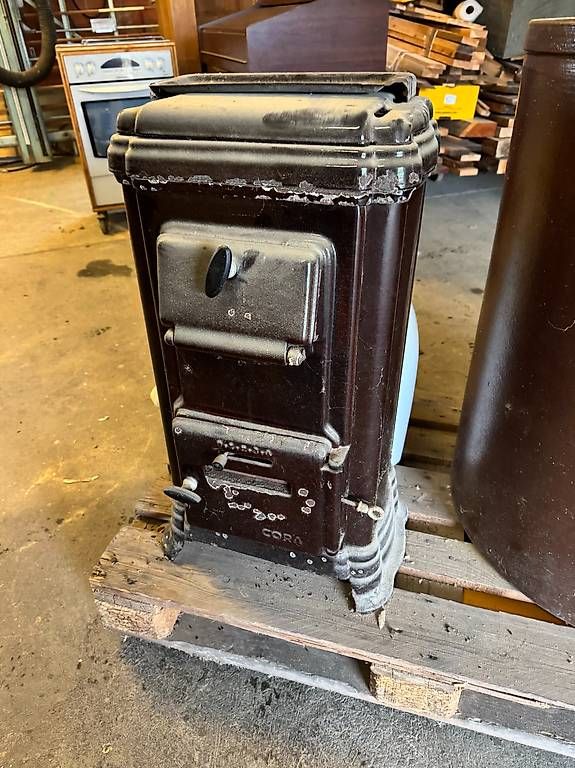 Altri mobili d'antiquariato: Guss Ofen Burger Eisenwerk – Usato da Seon venduto da claudio.n 3
