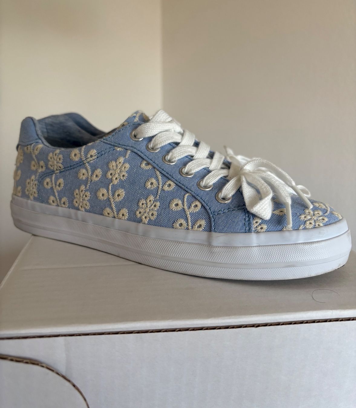 Damenschuhe: 2 Paar Stoffschuhe gr40, neuwertig – Gebraucht aus Niederbipp von fashionfuchs 5