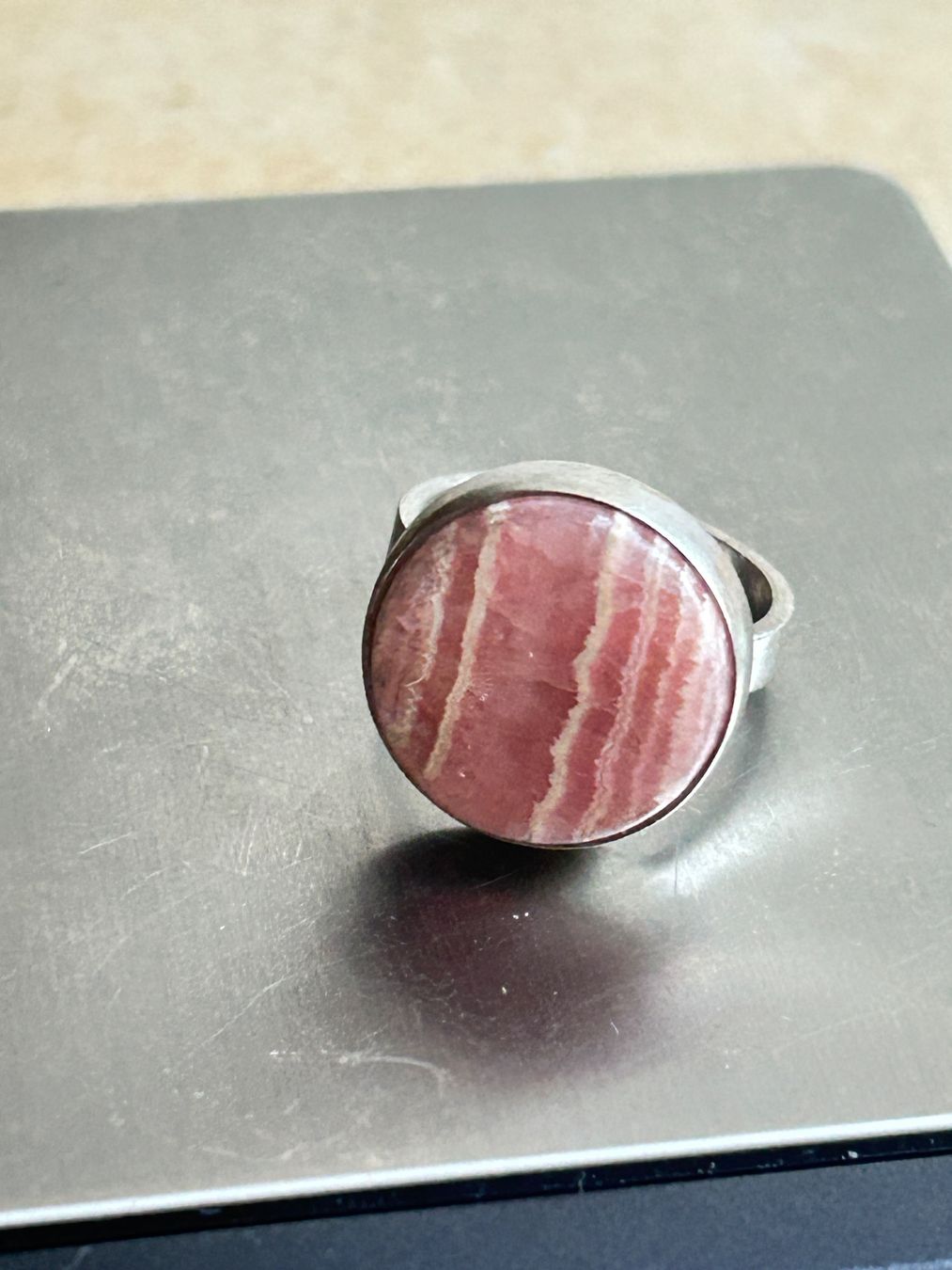 Anelli: Rhodochrosit Ring, Silber gefasst (53) – Usato da Basel venduto da bellespirit 9