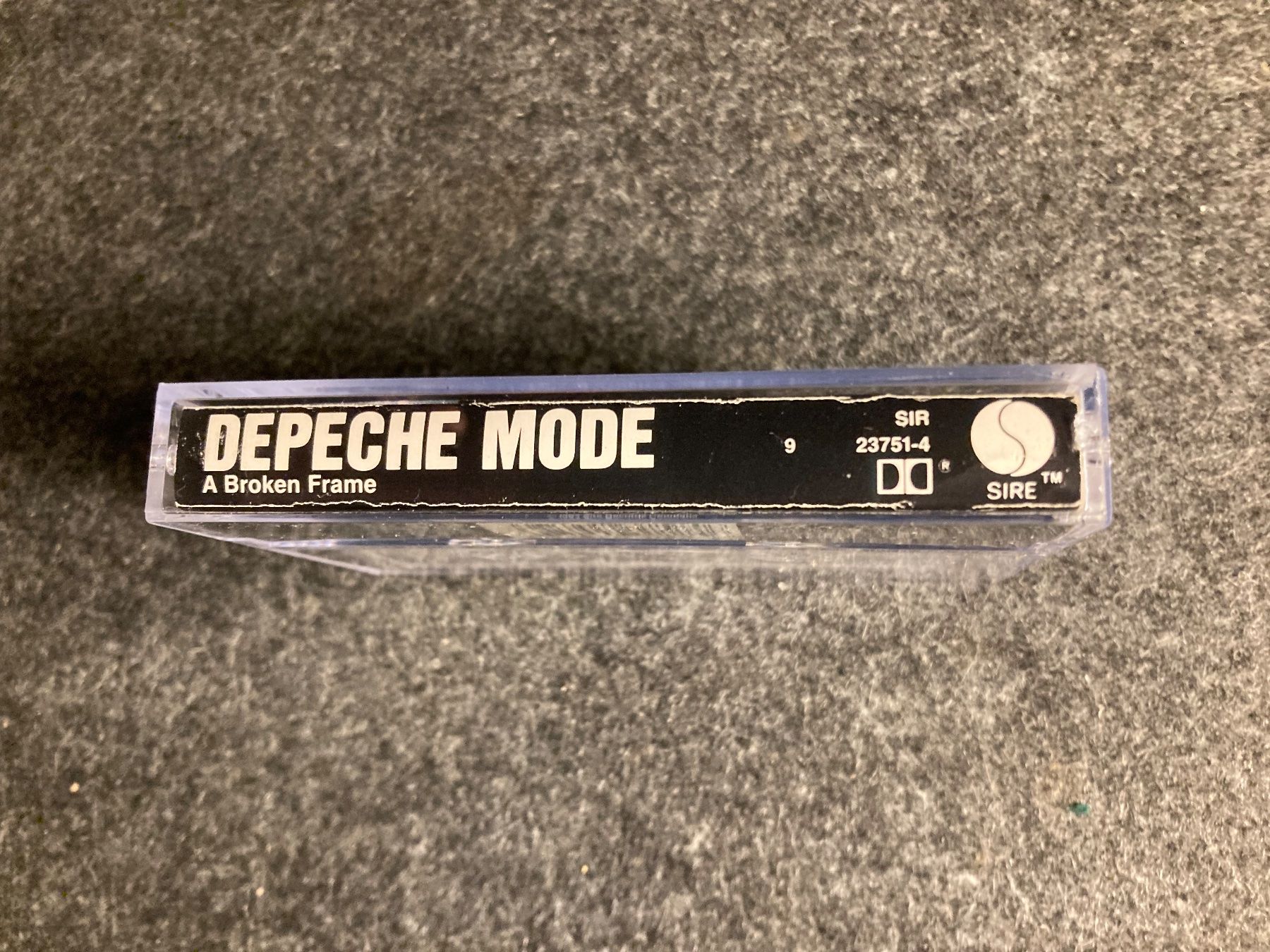 Musicassette: Depeche Mode - A Broken Frame (MC) – Usato da Fribourg venduto da Karushi 1