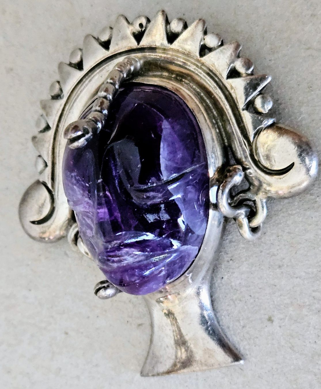 Sculptures & Statues: Vintage Brosche / Anhänger mit Amethyst – D'occasion à Lugano par Numisartes 4