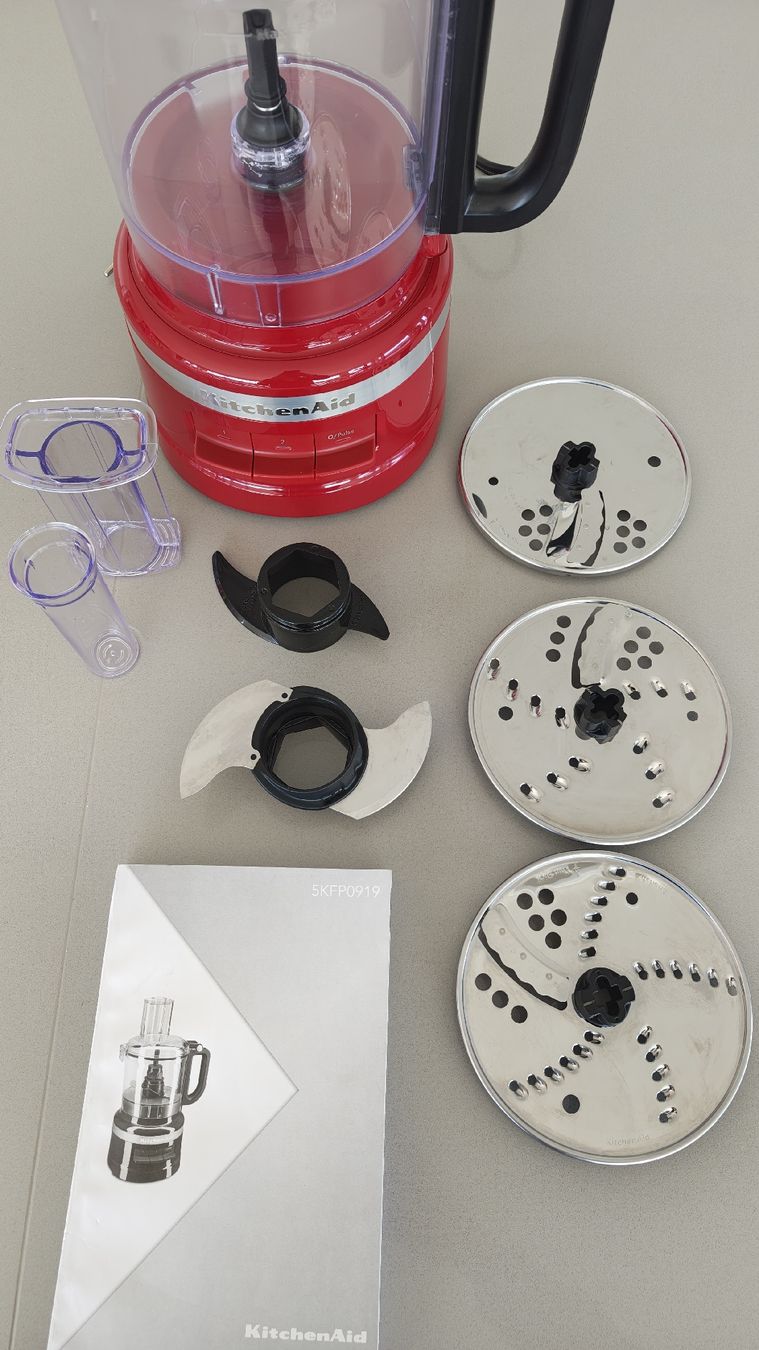 Kitchenaid Küchengeräte: KitchenAid Set Rot – Blender + Food Processor + viel Zubehör – Neu (gemäss Beschreibung) aus Meggen von nixentrixen 1