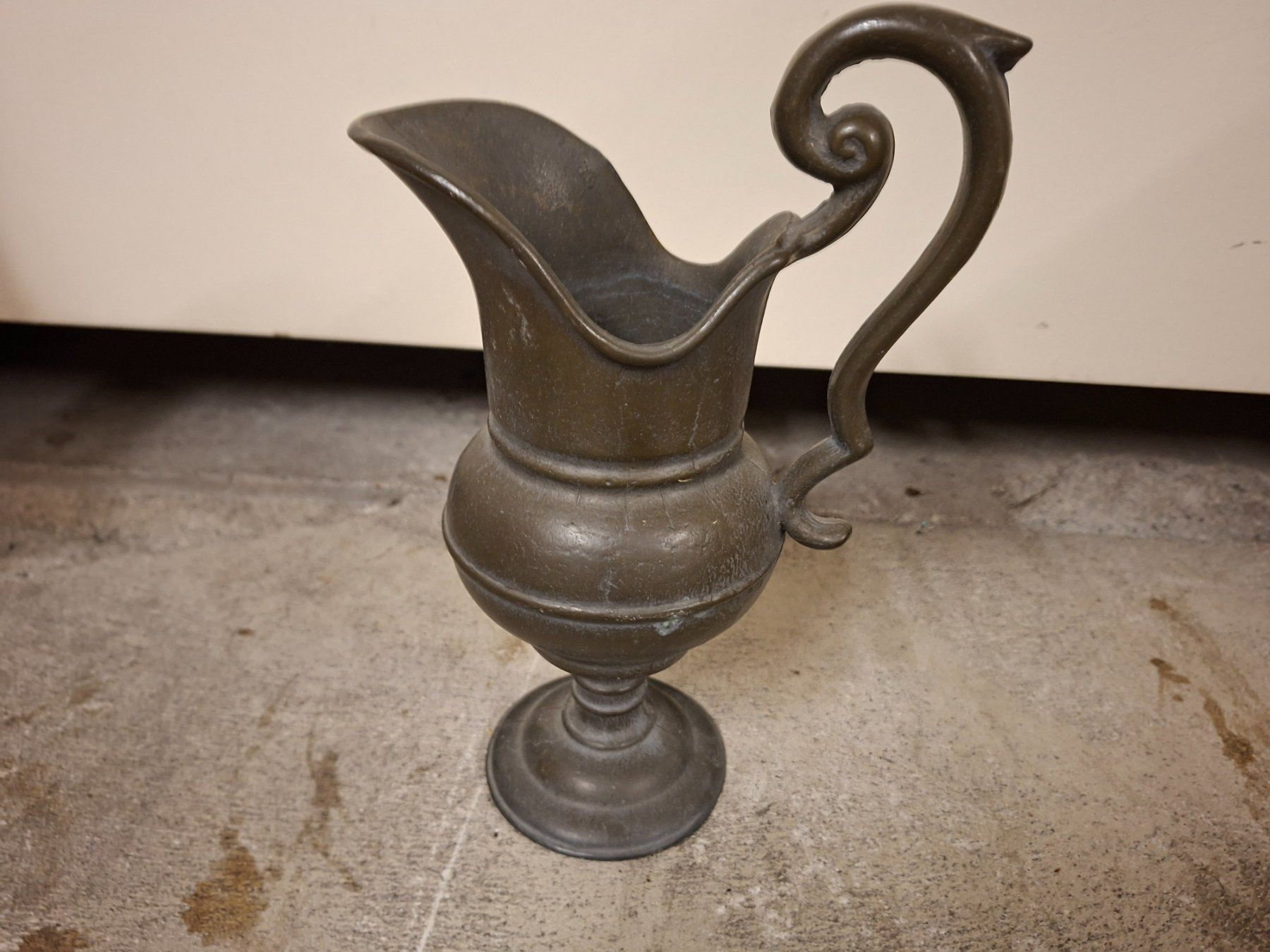Carafes: Bronze Krugg antik – D'occasion à Schaffhausen par meteor7 1