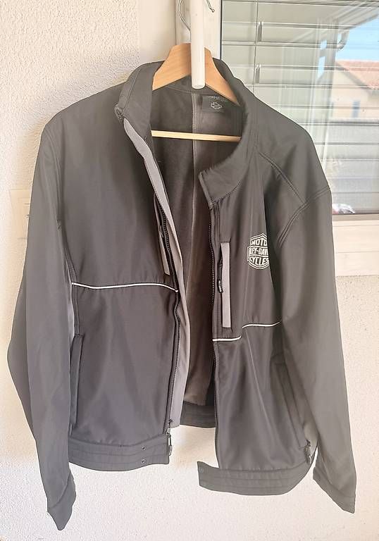 Vestes: Harley Davidson sotfshell jacket neuve  – D'occasion à Bouveret par mar_68vh