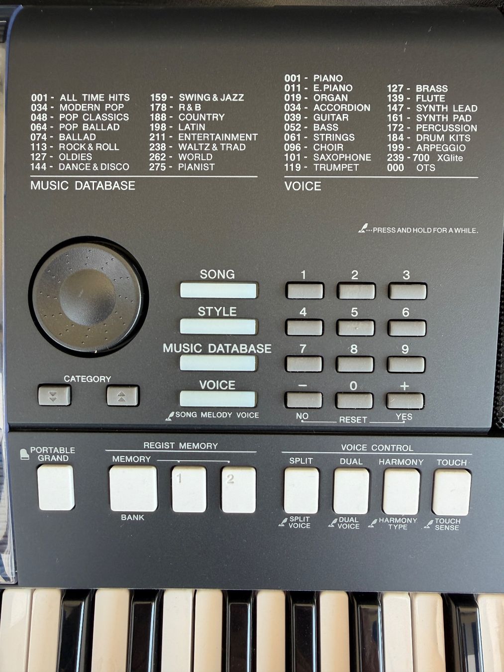 Yamaha Strumenti musicali: Keyboard Yamaha PSR-E423 Serie 1861 – Usato da Gunten venduto da siderato 5