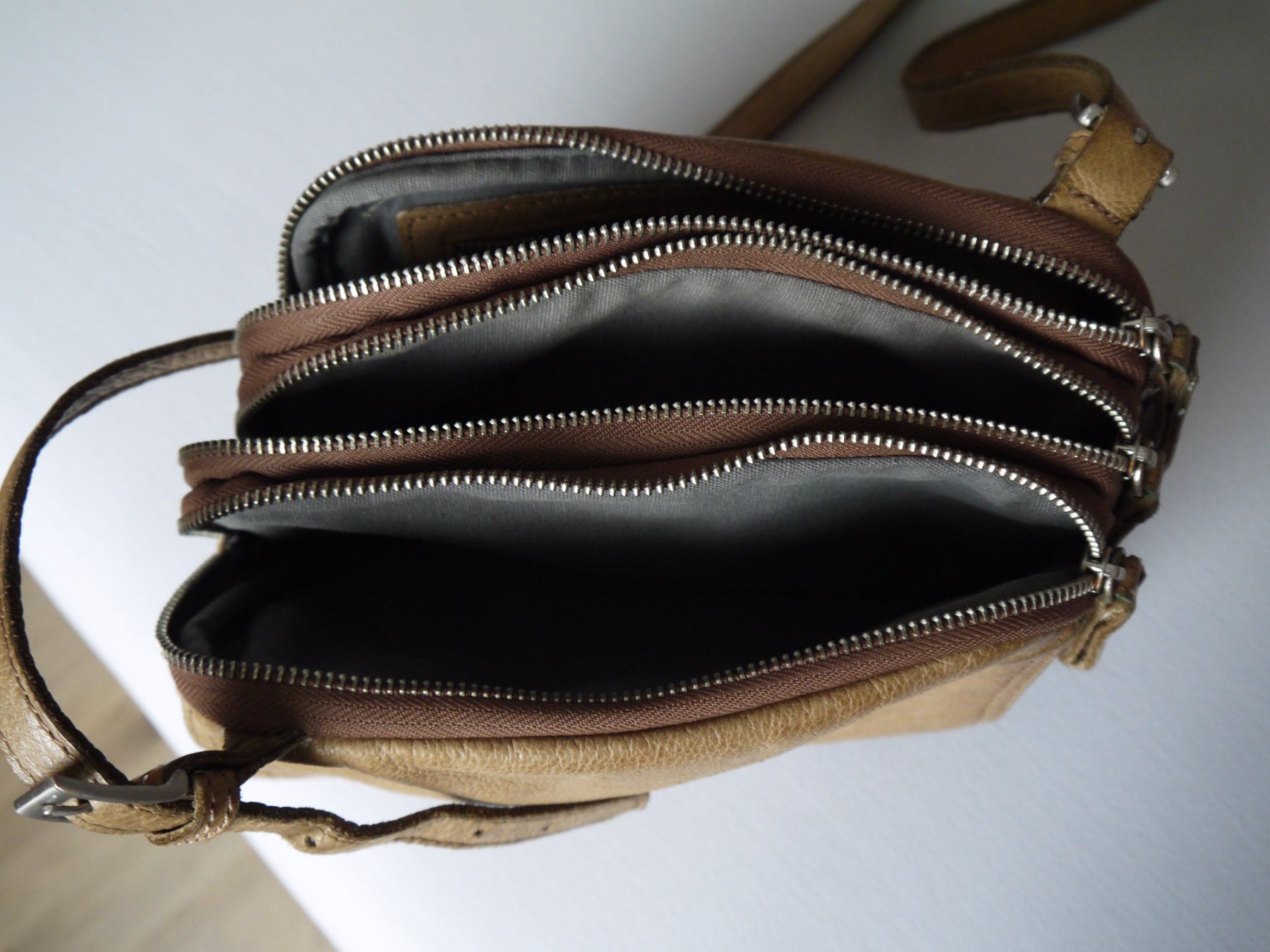 Liebeskind Taschen für Damen: Liebeskind Umhängetasche – Gebraucht aus Hagendorn von Blaf 3