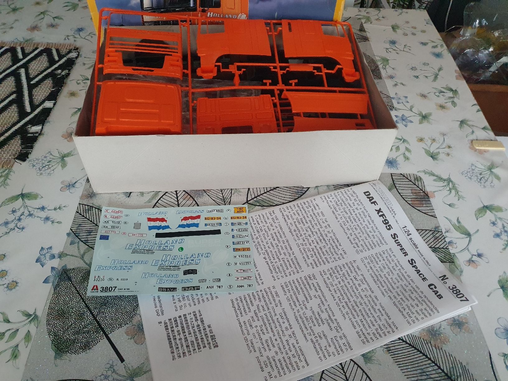 Italeri Modellbausätze & Standmodelle: Lastwagen Bausatz 1 zu 24 – Neu (gemäss Beschreibung) aus Belp von Liacheyenne 2