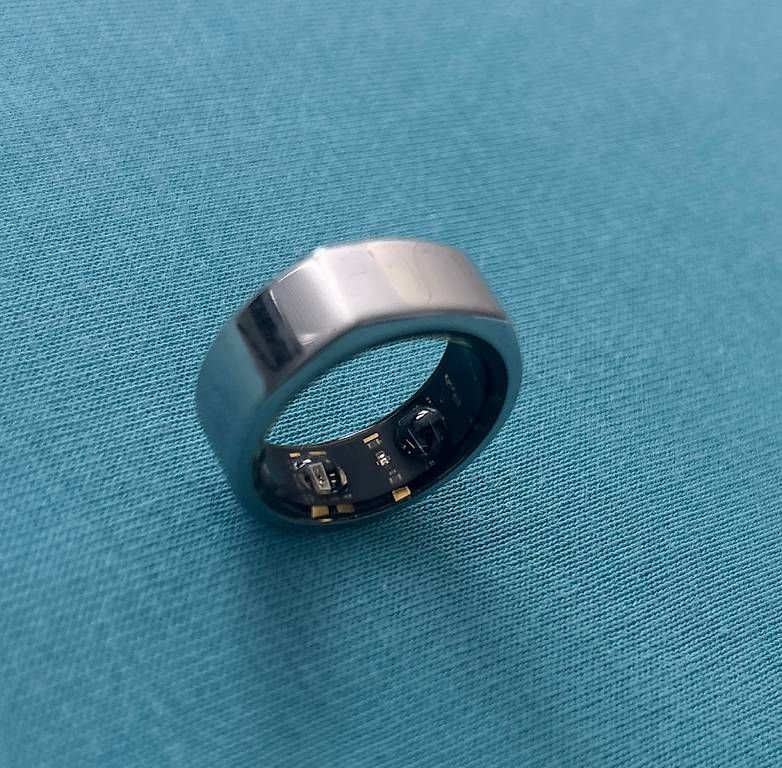 Anelli: Oura Ring Gen 3, Silver, Size 8 – Usato da Wädenswil venduto da Sladerach4 4