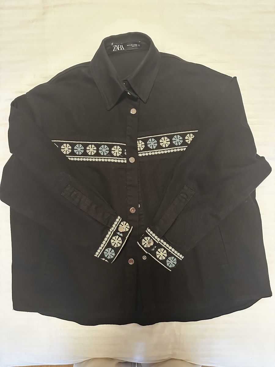 Zara Giacche: Zara Black Embroidered Denim Jacket  – Nuovo (secondo la descrizione) da Dübendorf venduto da din_dl9l 2