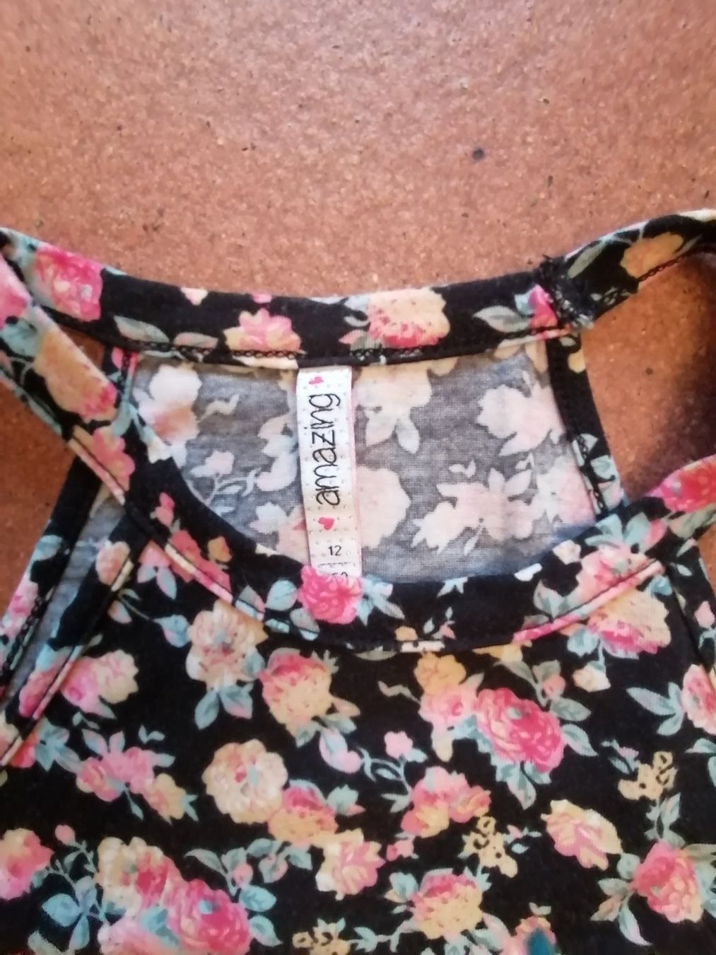 Camicette, T-shirt & Top: Hübsches Top 152 – Usato da Solothurn venduto da Shanty.20 2