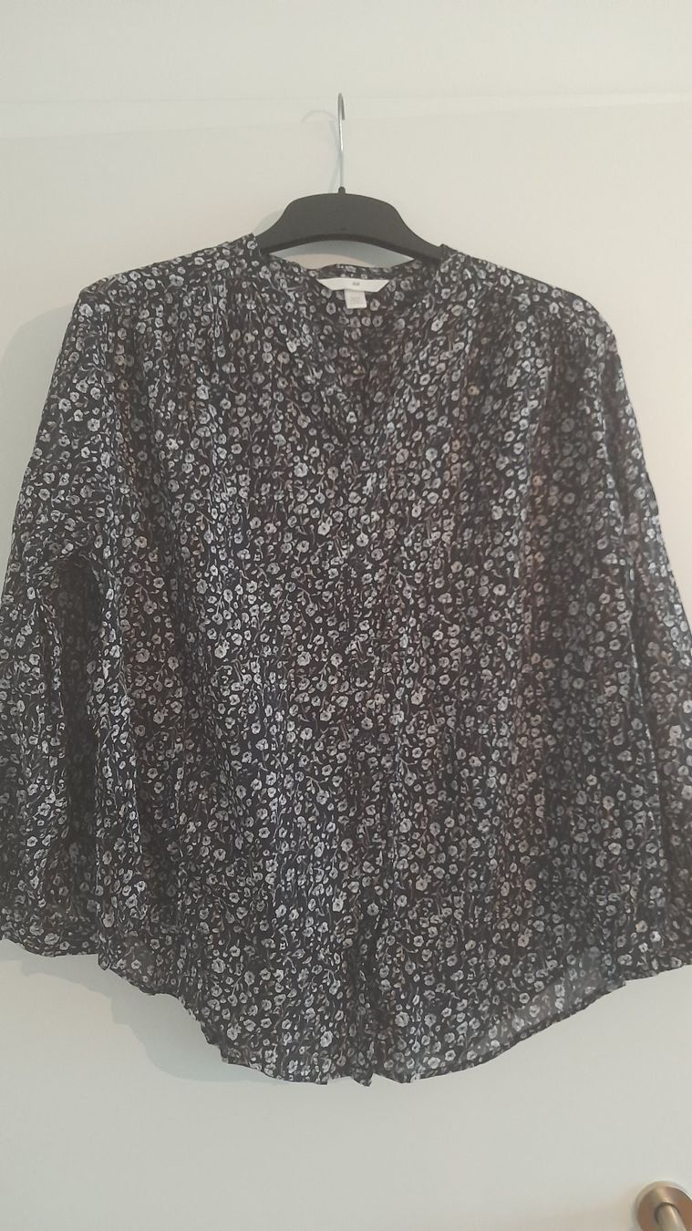 H&M Blusen: Damenbluse von H&M in Größe S – Gebraucht aus Liestal von ben_wd65