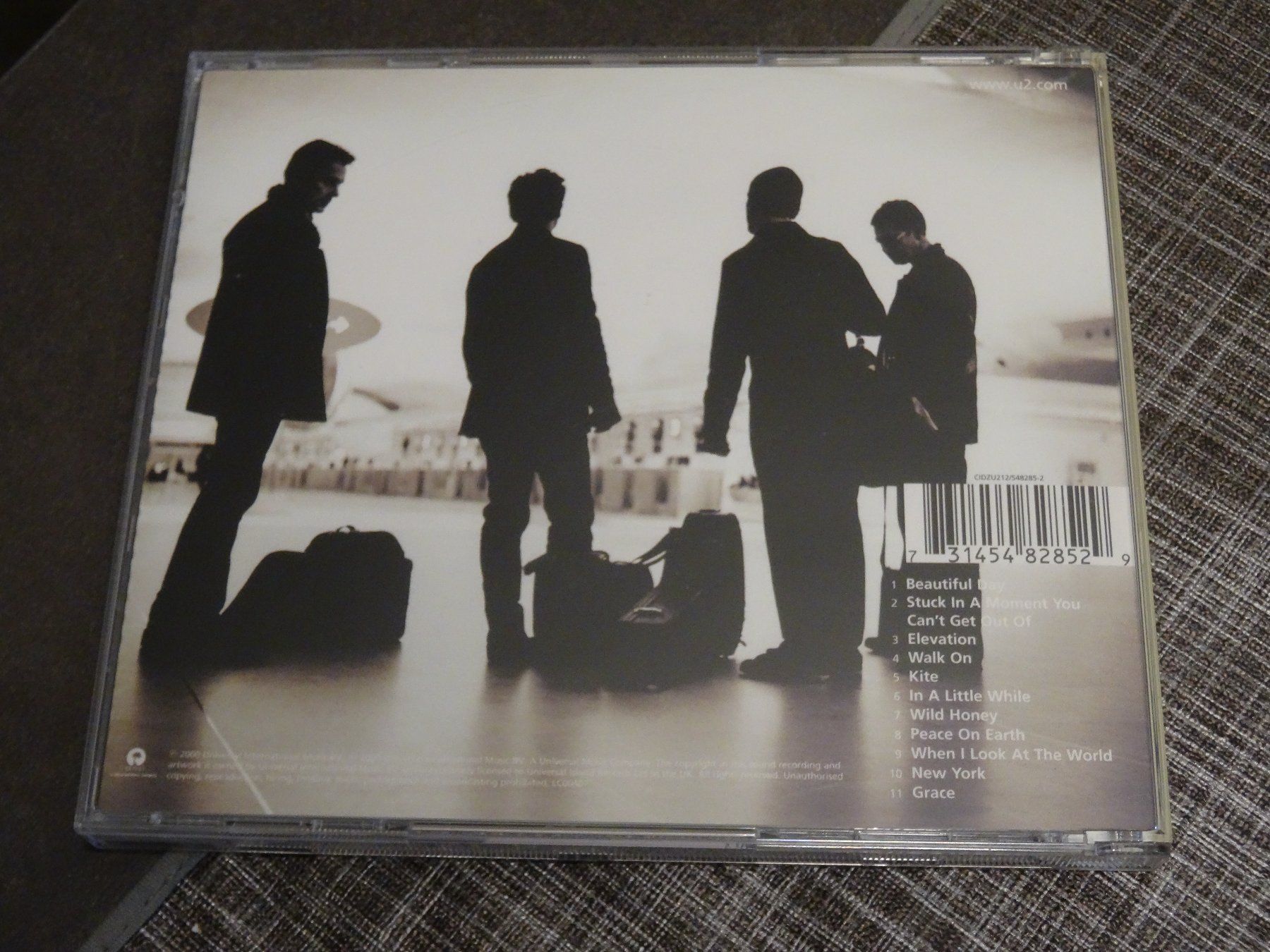 CD: U2 - All That you Can't Leave Behind CD – Usato da Olten venduto da Disc-Ausverkauf 1