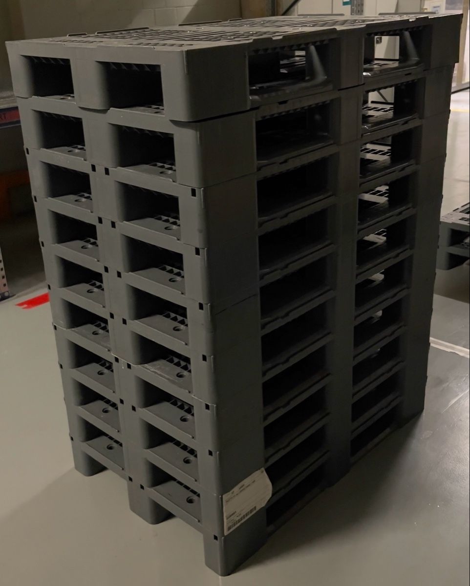 Pallets: Kunststoffpalette – Usato da Wetzikon ZH venduto da Kolouns 1