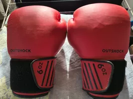 Outshock Boxhandschuhe 6-OZ