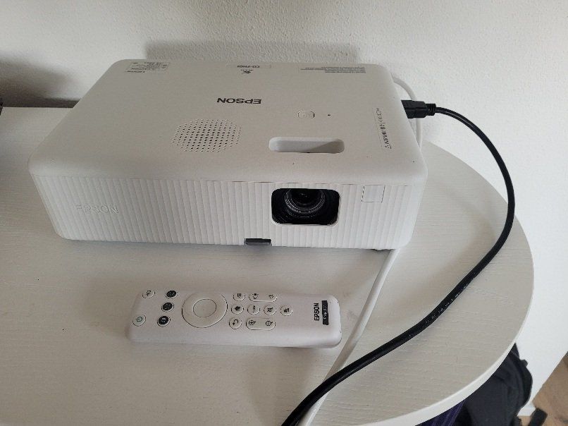 Epson Vidéoprojecteurs: Beamer – D'occasion à Elgg par RmBiker