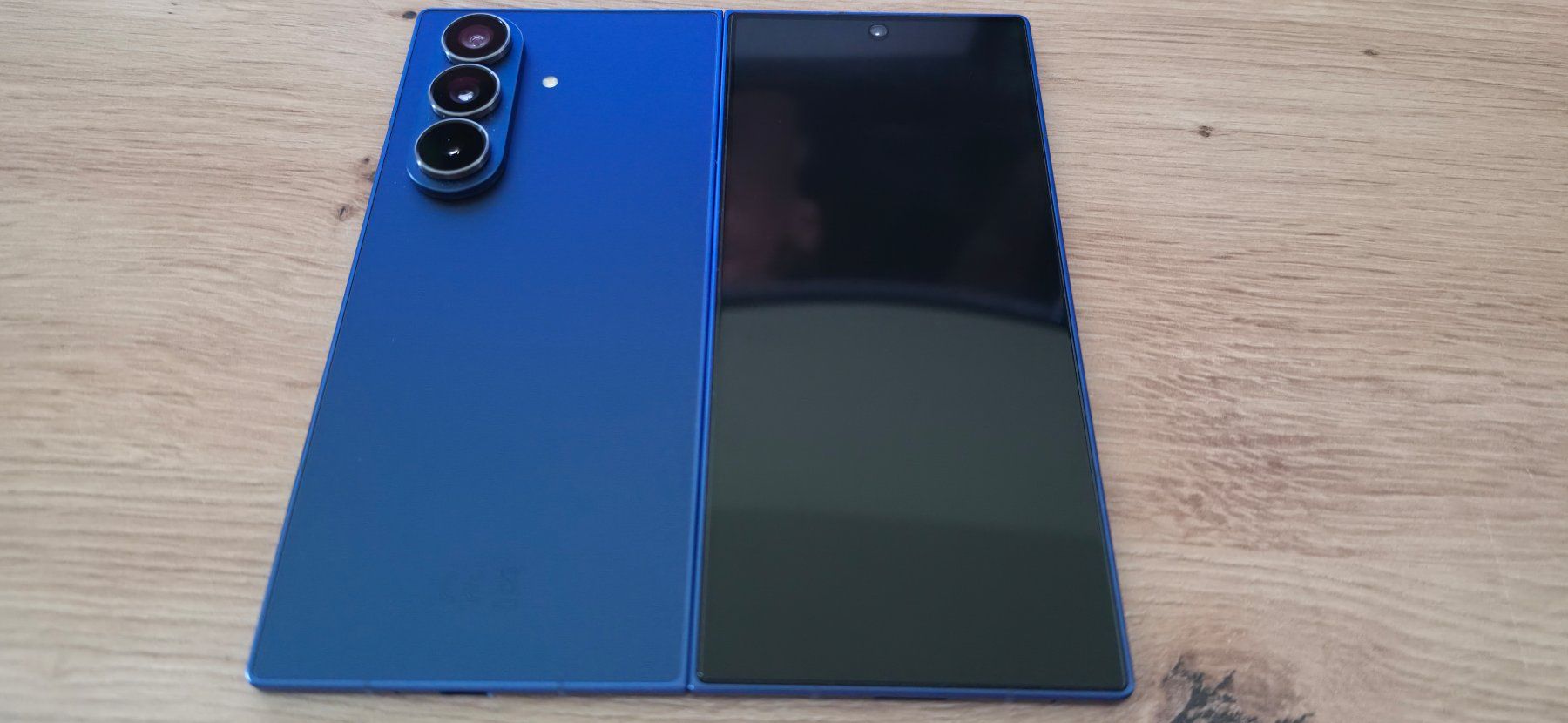 Samsung Telefoni cellulari / Smartphones: Samsung Galaxy Z Fold7 256GB Blue Shadow + Backcase – Nuovo (secondo la descrizione) da Tägerwilen venduto da SilentStorm 1