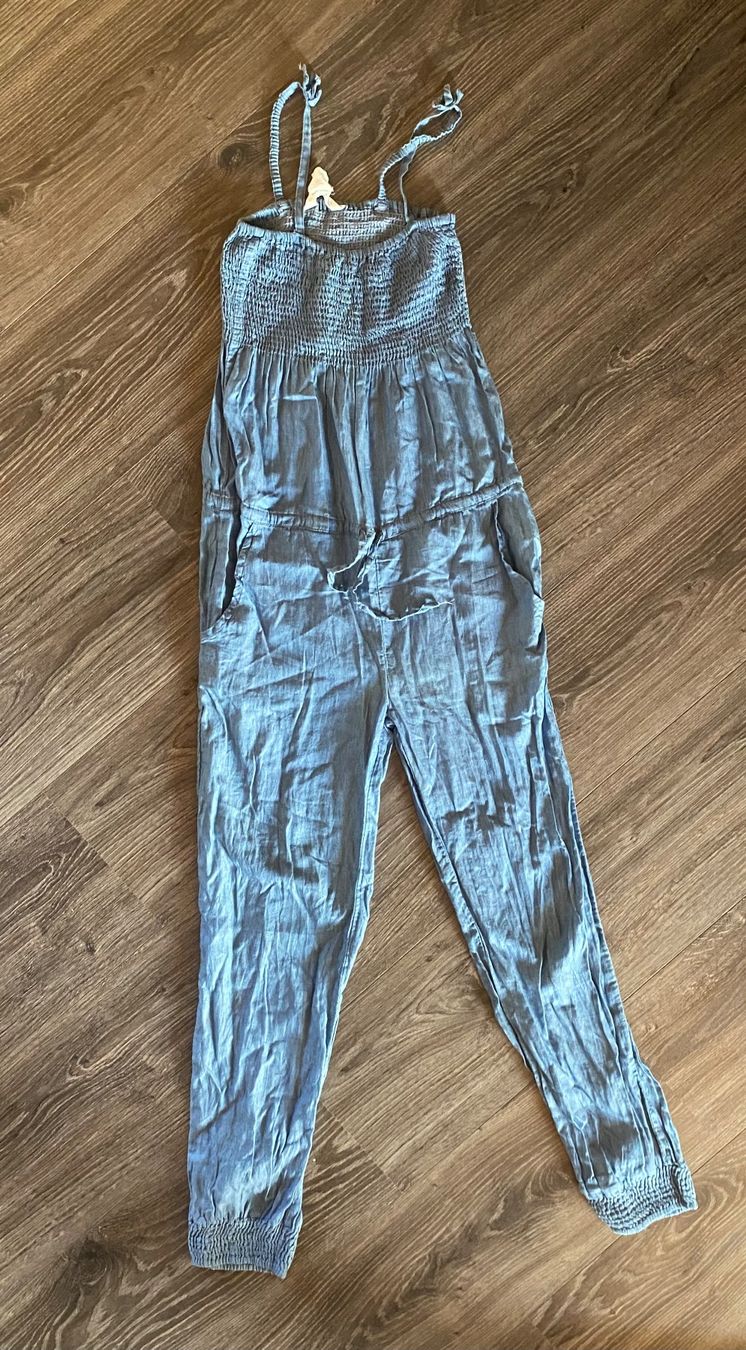 Tute: Jumpsuit combinaison été 140 – Usato da chermignon venduto da pioupioumf