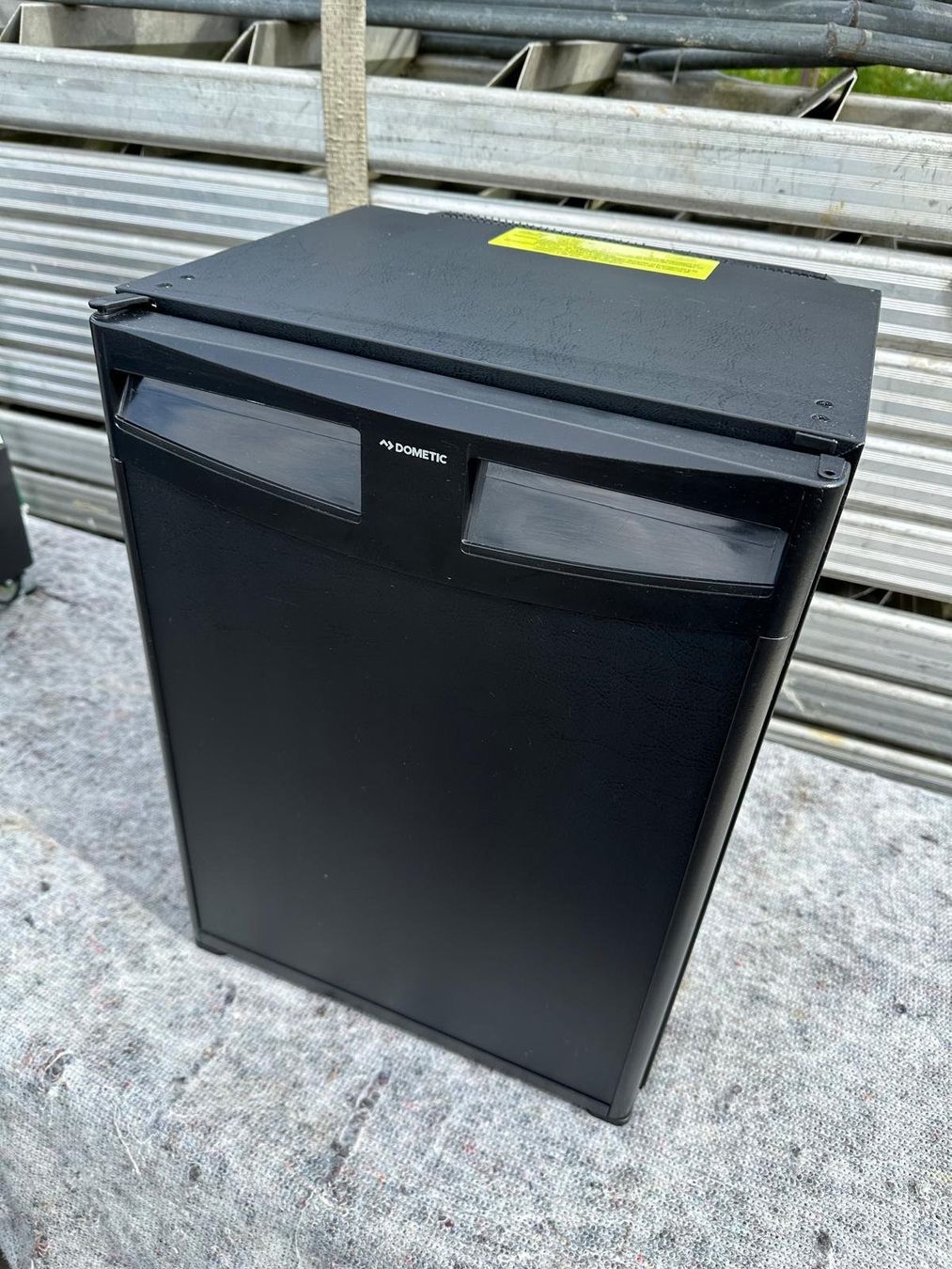 Kühlschrank: Minibar Dometic RH 430 NTE – Gebraucht aus Spreitenbach von Space_X 7