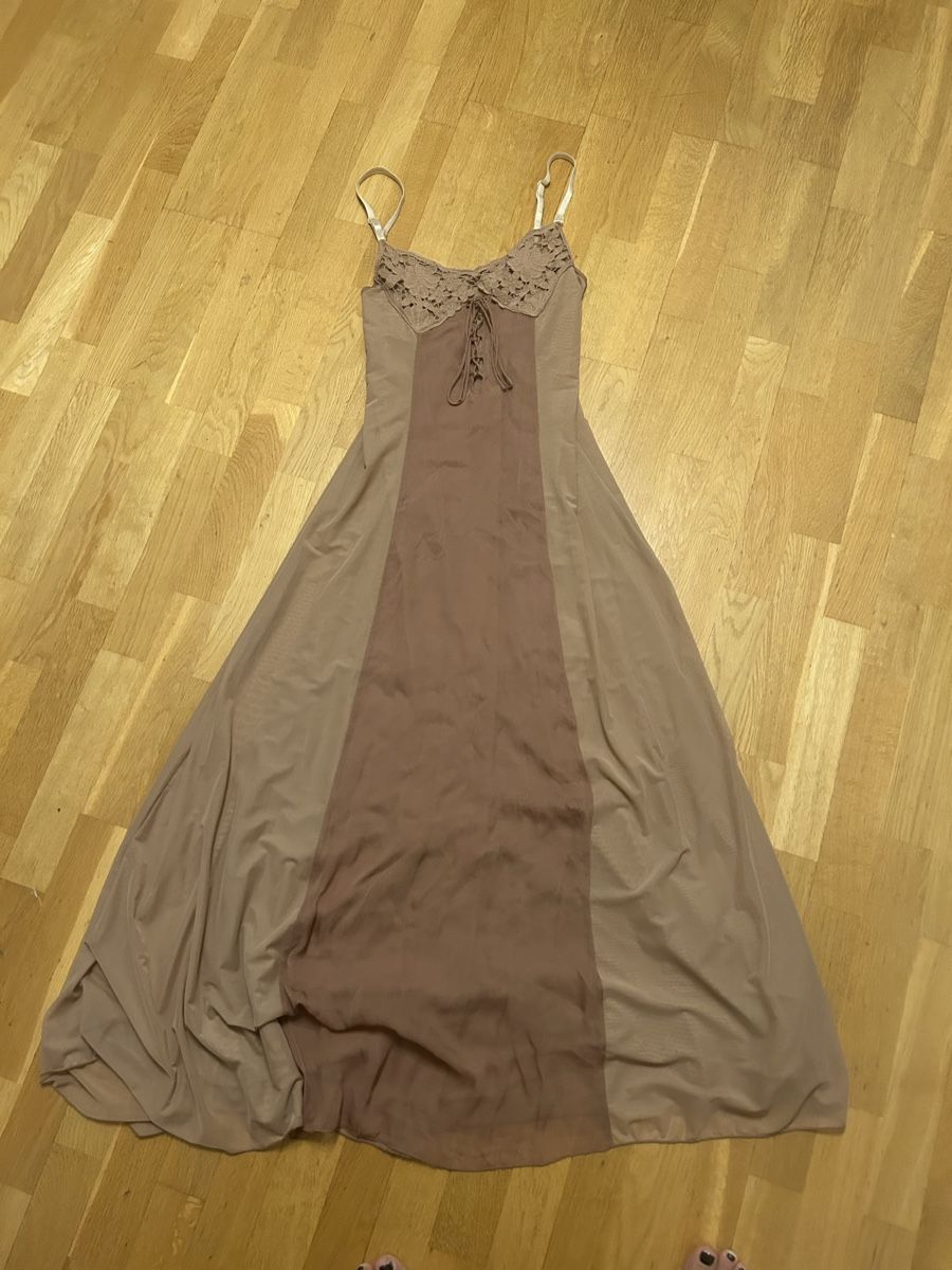 Zara Vestiti: Neues Zarakleid gr m – Nuovo (secondo la descrizione) da Allschwil venduto da selake990673 1