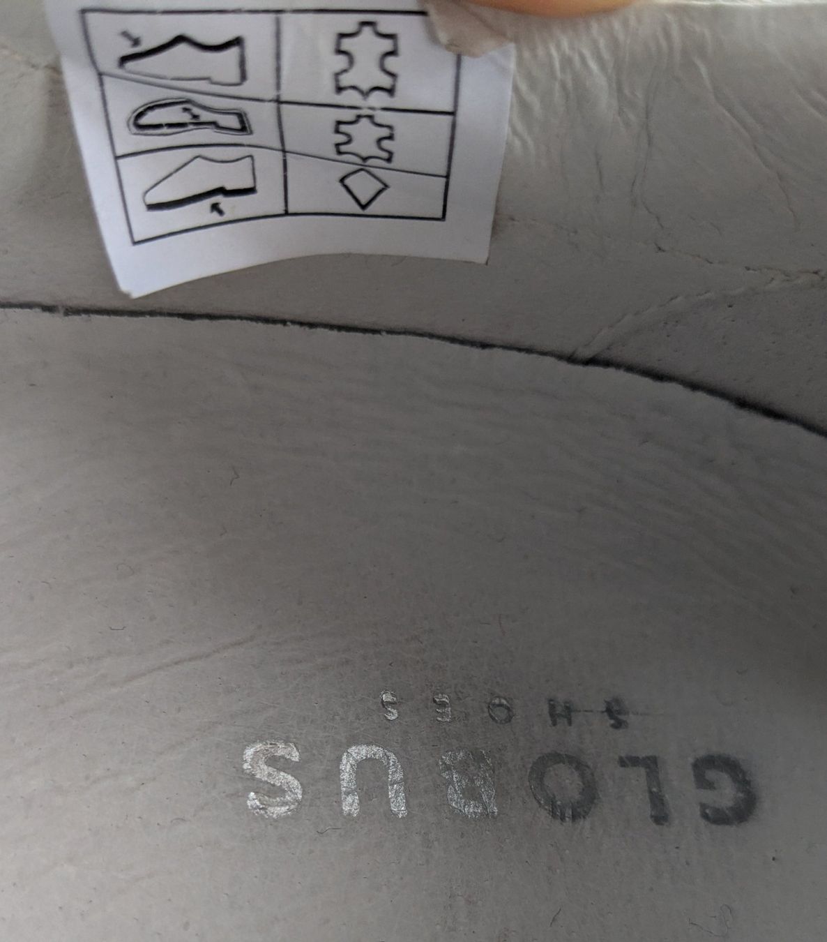 Scarpe da donna: Sneaker, Gr.41, silber und weiss, Globus, Schuppendesign – Usato da Zürich venduto da Rosensbach 2
