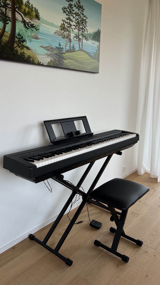 Yamaha Strumenti musicali: Yamaha P-45 B Digitalpiano mit Ständer und Hocker – Usato da Zürich venduto da carendt