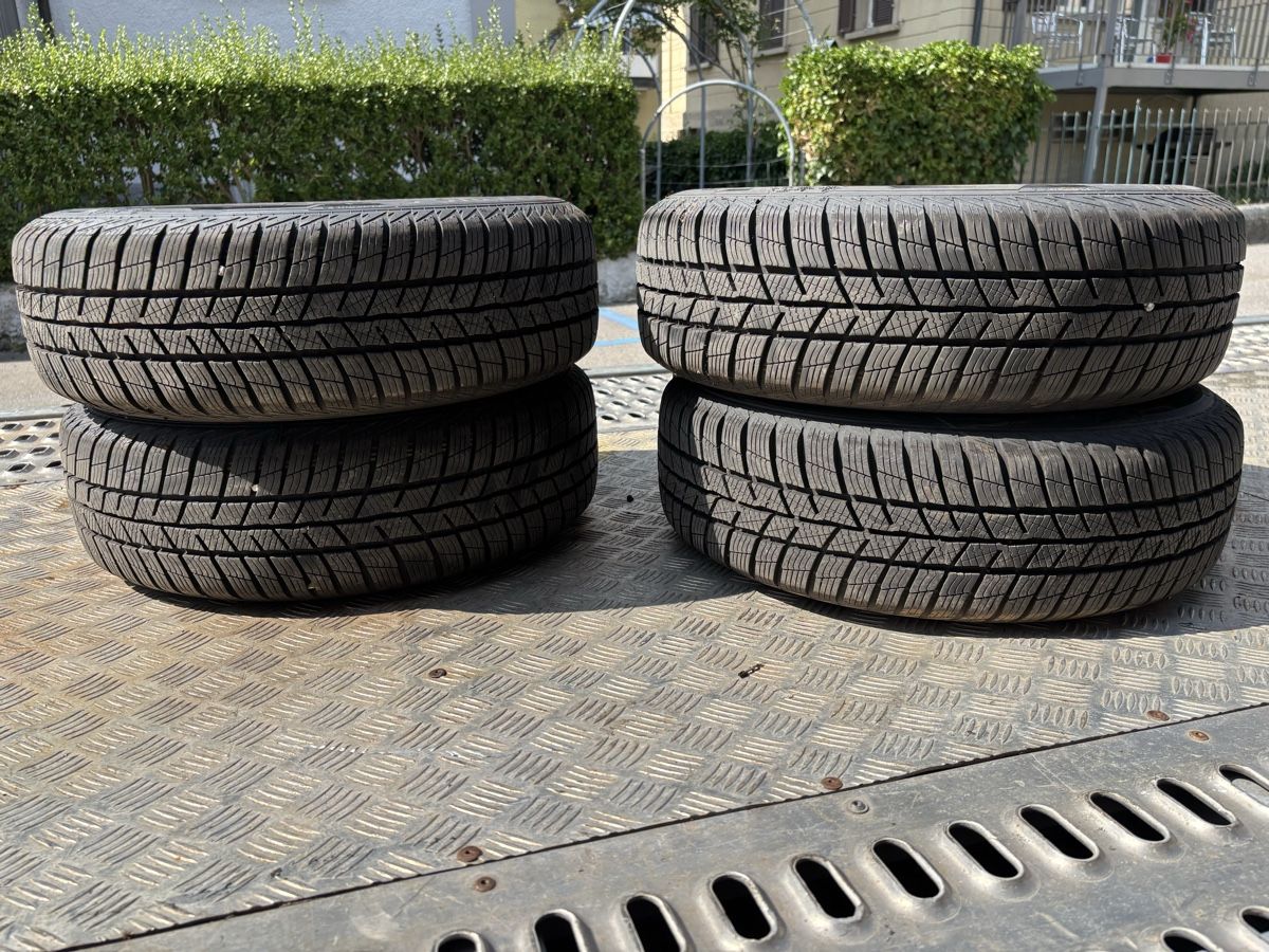 Pneus & Kompletträder: Winterpneus 185/65 R14 Barum 95% – Gebraucht aus Engelburg von schrotti02