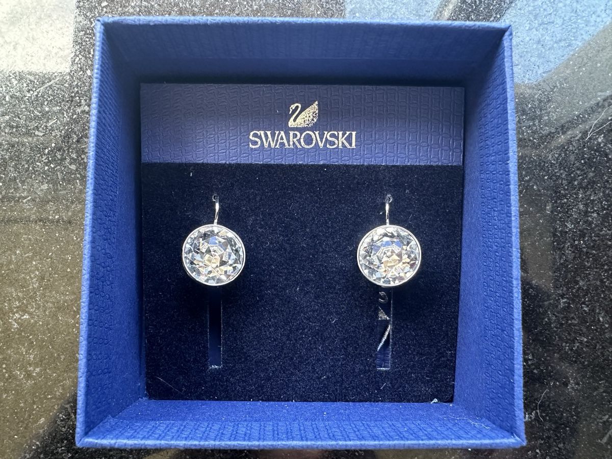 Swarovski Orecchini pendenti & Orecchini a lobo: Swarovski Ohrringe Bella – Nuovo (secondo la descrizione) da Bern venduto da Shininglove