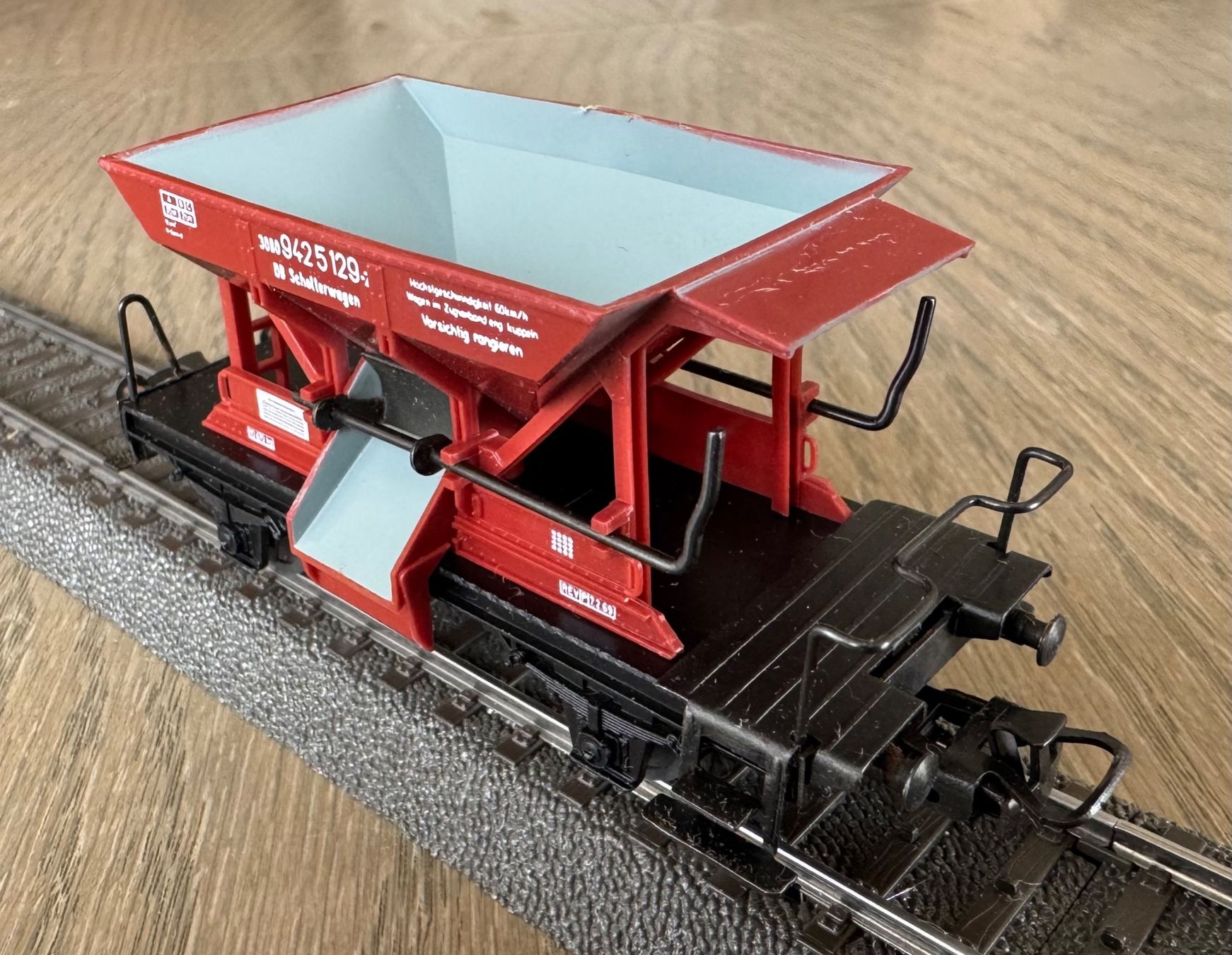 Märklin Modellini di ferrovie: Schotterwagen der DB; OVP – Usato da St. Moritz venduto da Manu7500 4