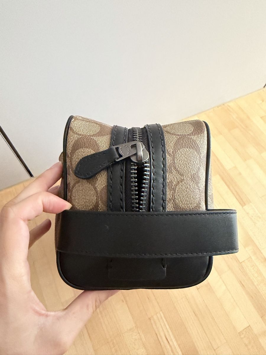 Coach Trousses de maquillage: Coach Kulturbeutel – D'occasion à Baar par Fashionlover97 1