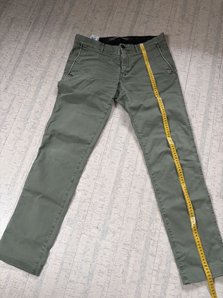 Pantaloni: Stone Island Hose Khaki Gr. 33/32 – Usato da Wattenwil venduto da effe1976