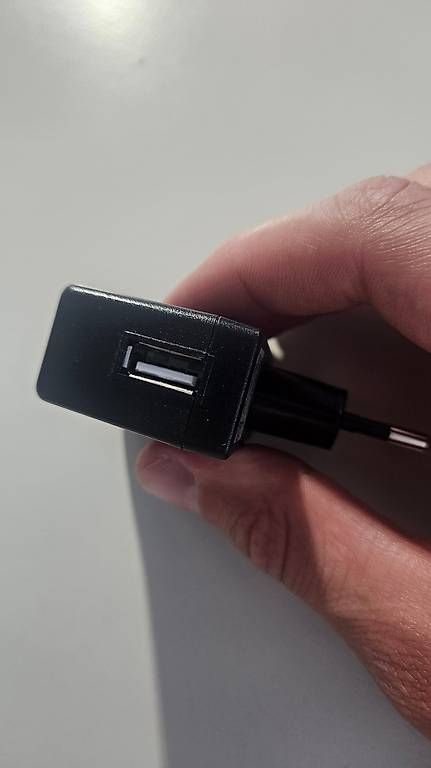 Chargements: 5W USB-A Ladegerät – D'occasion à Dübendorf par tuv_2vr8 1