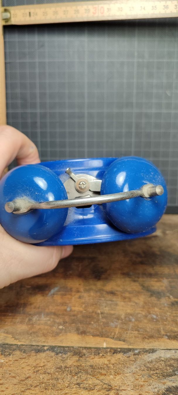 Disney Sveglie: Wunderschöner alter Wecker Nr 7 Susi und Strolch – Usato da Gelterkinden venduto da MYSTOREFORYOU4460 2