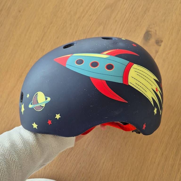 Micro Caschi: Kinderhelm – Usato da Spreitenbach venduto da adn_j5kr 2