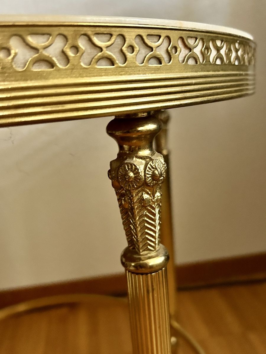Comodini: Beistelltisch Gold-Marmor – Usato da Urdorf venduto da chaeruellespa 3
