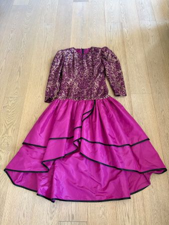 Tolles Abendkleid mit tiefer Taille, handgenäht, Unikat, S/M