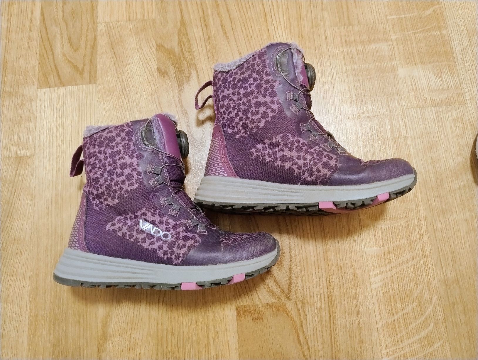 Scarpe per ragazze: 5 Paar Schuhe (Grösse 28) – Usato da Horgen venduto da dnohel