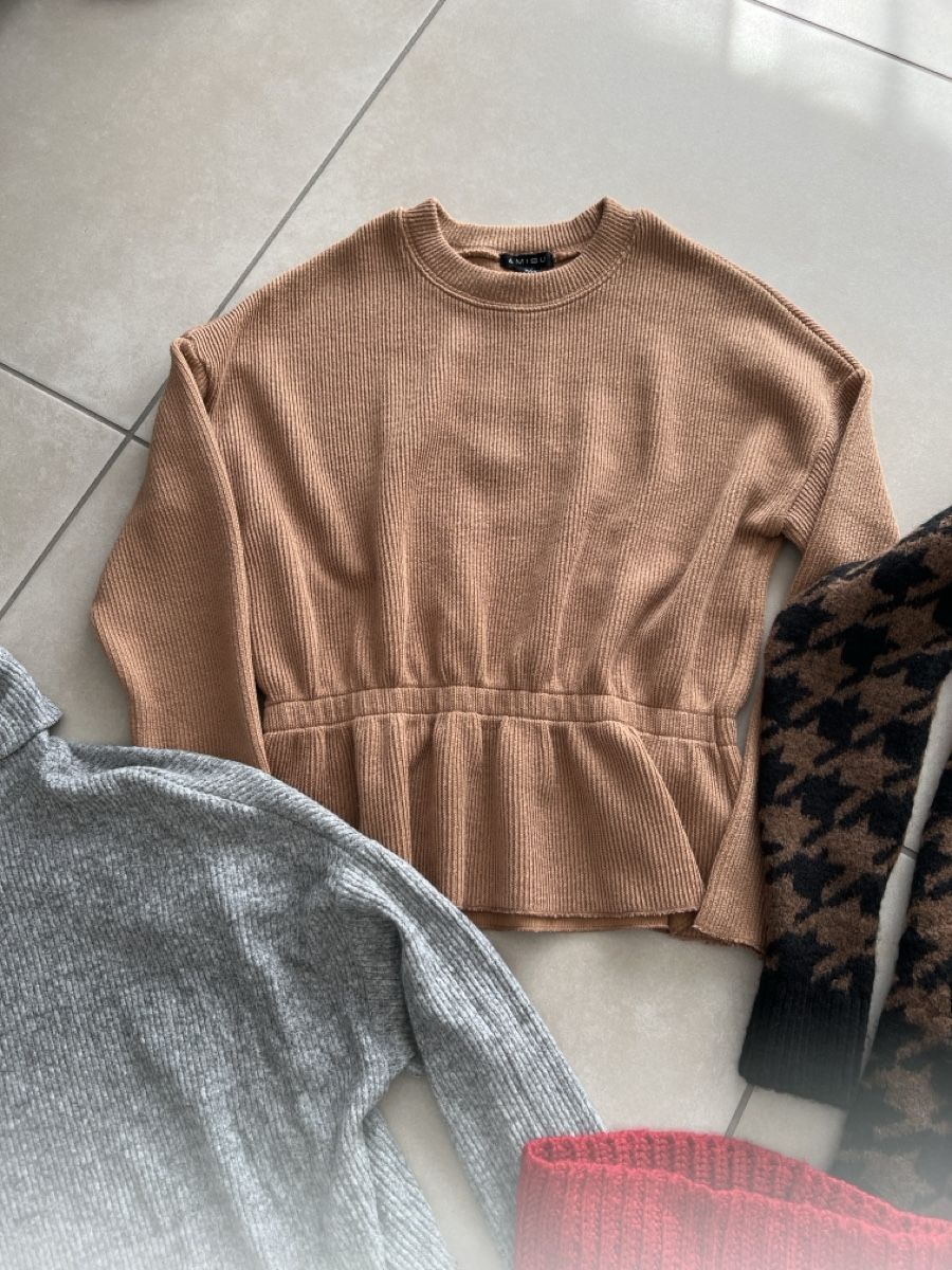 Lotti di vestiti: AMISU Winter XS – Usato da Meierskappel venduto da Coke 4