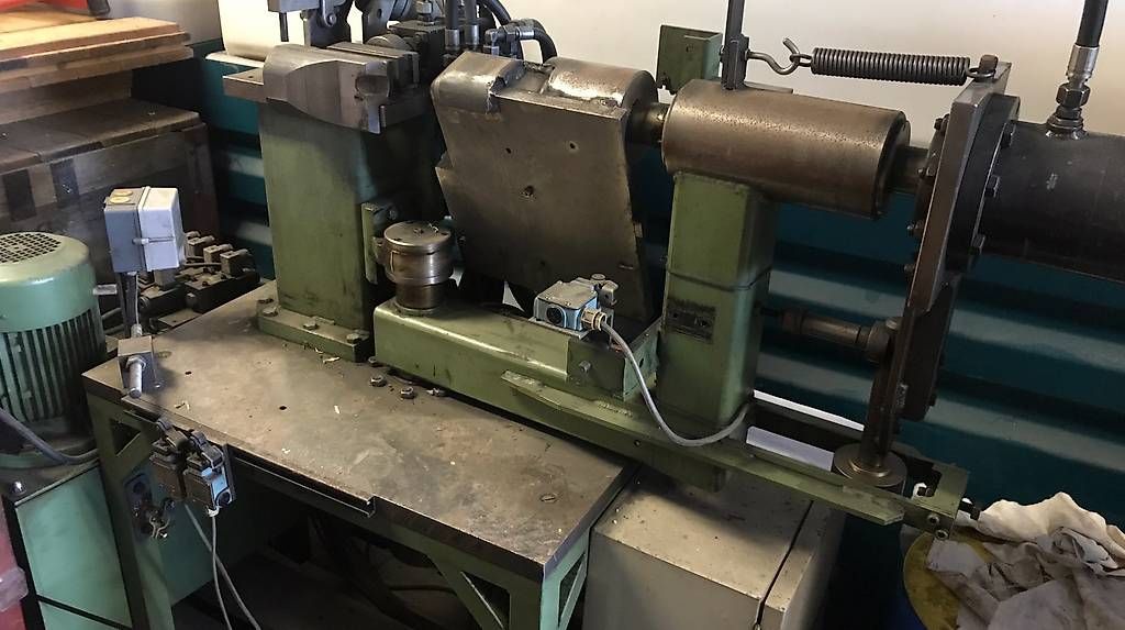Tutte le macchine: Hydraulische bieg Maschine – Usato da Stein SG venduto da Pneurutz