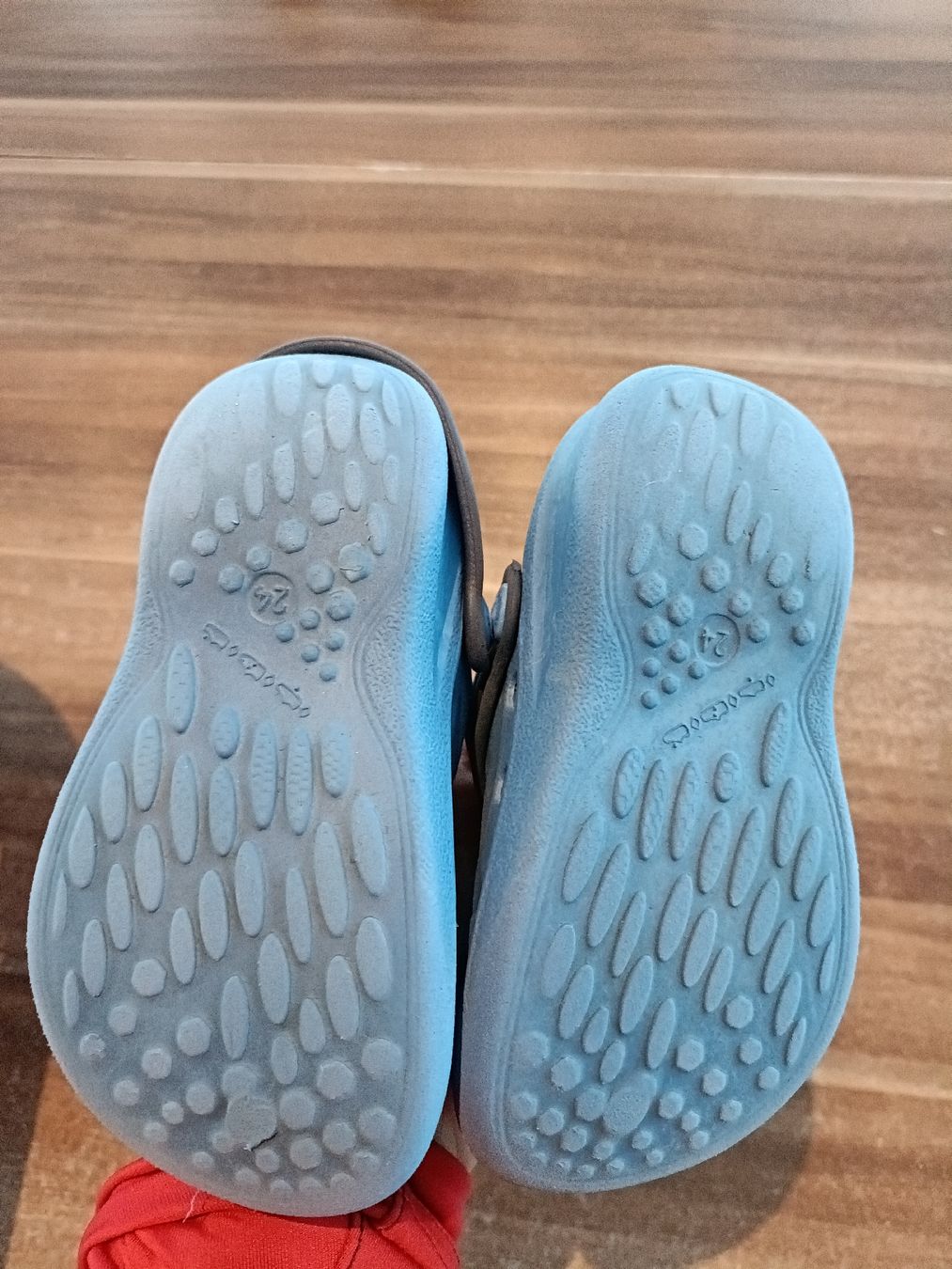 Scarpe per ragazzi: Badeschuh Gr. 24 – Usato da Biberist venduto da Stylux01 1