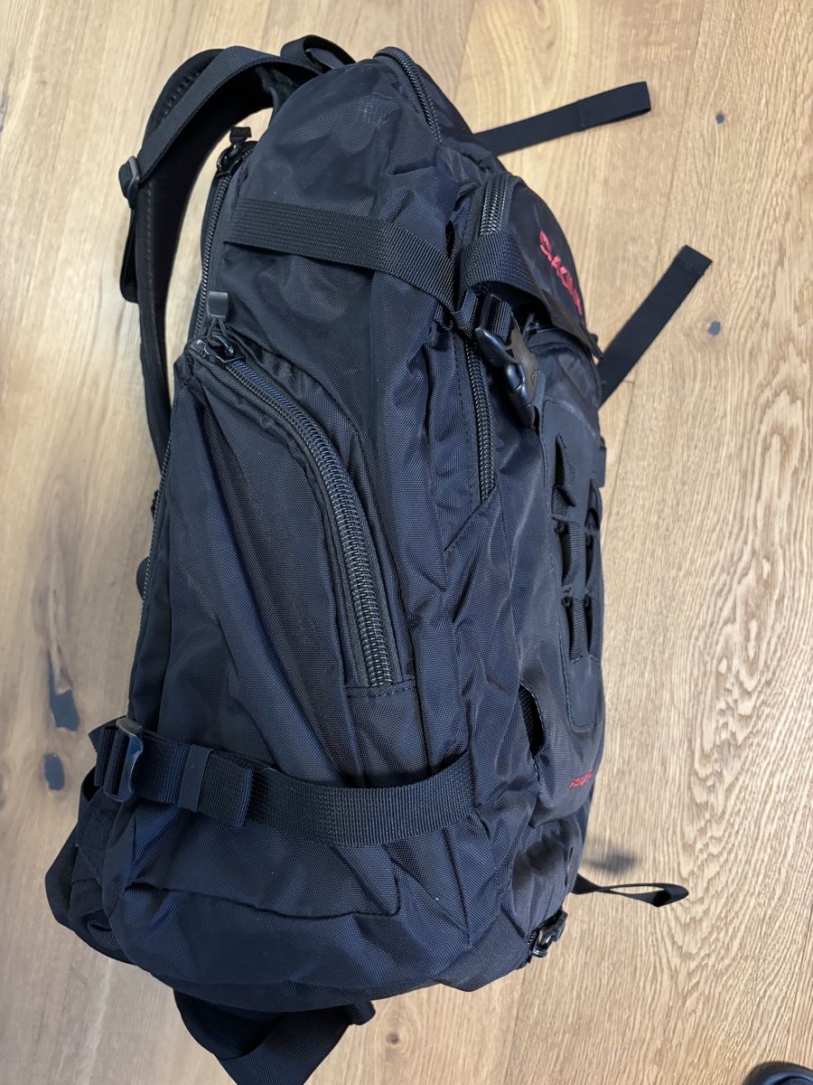 Dakine Zaini: Dakine Sequence Fotorucksack – Usato da Langnau am Albis venduto da Ler 3