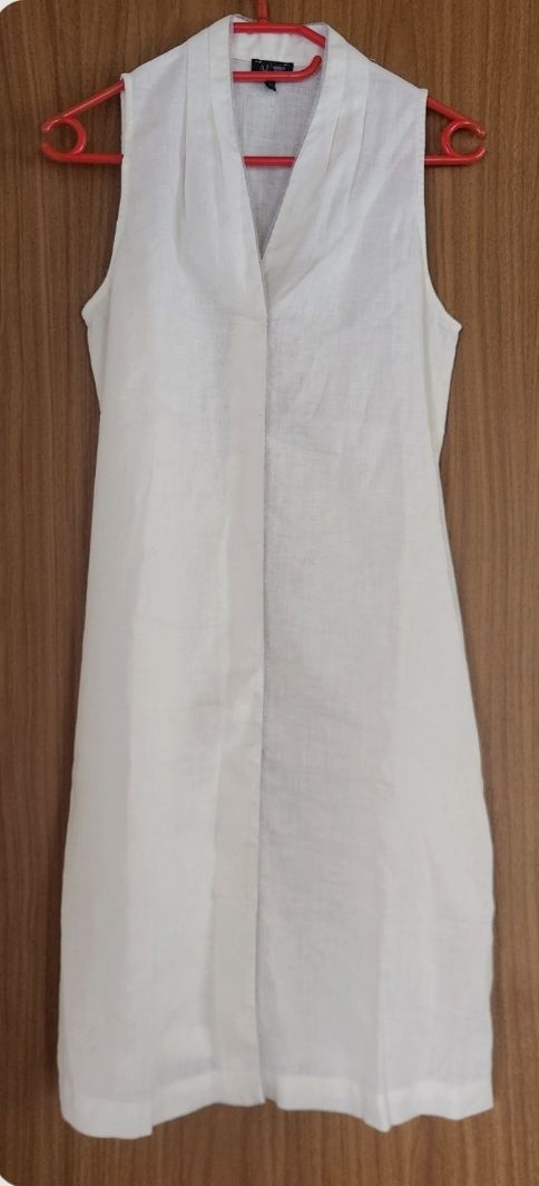 Armani Vestiti: Robe Armani Jeans Blanc Lin Taille 38/40 – Usato da Niedergösgen venduto da Eva2410