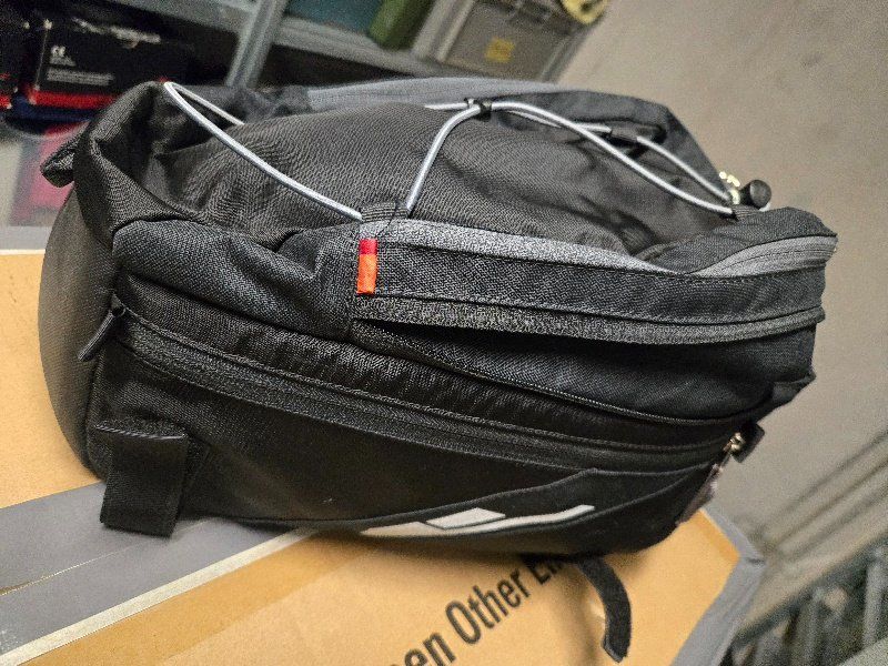 Vaude Taschen: Vaude Gepäckträgertasche Silkroad L – Gebraucht aus Riedt b. Erlen von 63ak 1