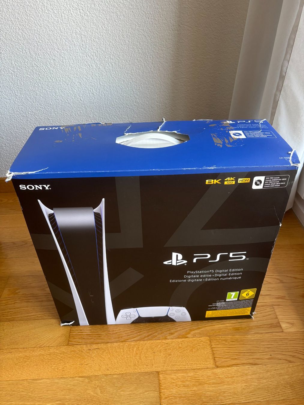 Sony Consoles: PlayStation 5 Digital Edition + 1 TB SSD + 2 Controller, OVP – D'occasion à Zürich par hat_5r2r 9