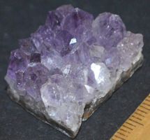 Deko Heilstein L-4848– Uruguay Amethyst Cluster – 12,2 Gramm