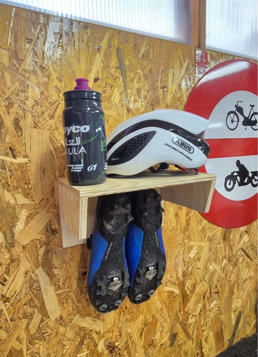 Autres événements d'entreprise et fêtes: porta casco e scarpe bici - Pratica e robusta! – D'occasion à Caslano par iguidice01 1