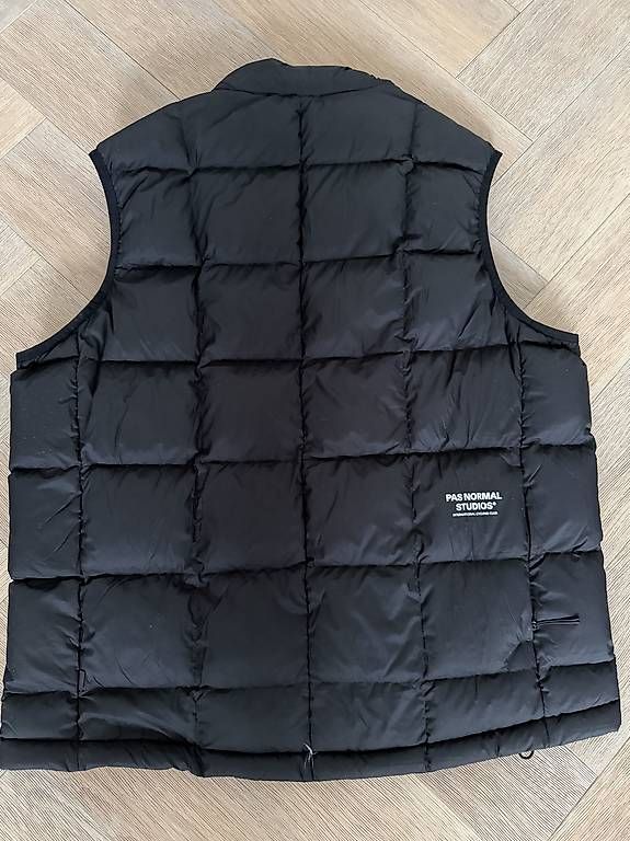 Pas Normal Studios Gilet & Giacche: Pas Normal Studios Off Race Gilet, XL – Usato da Urtenen-Schönbühl venduto da tschuls92 1