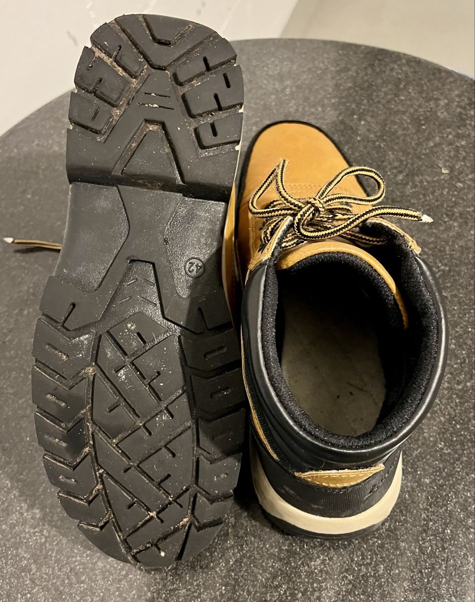 Scarpe da uomo: Neuwertige Land Rover Freizeitschuhe – Usato da Ittigen venduto da Baumi11 2