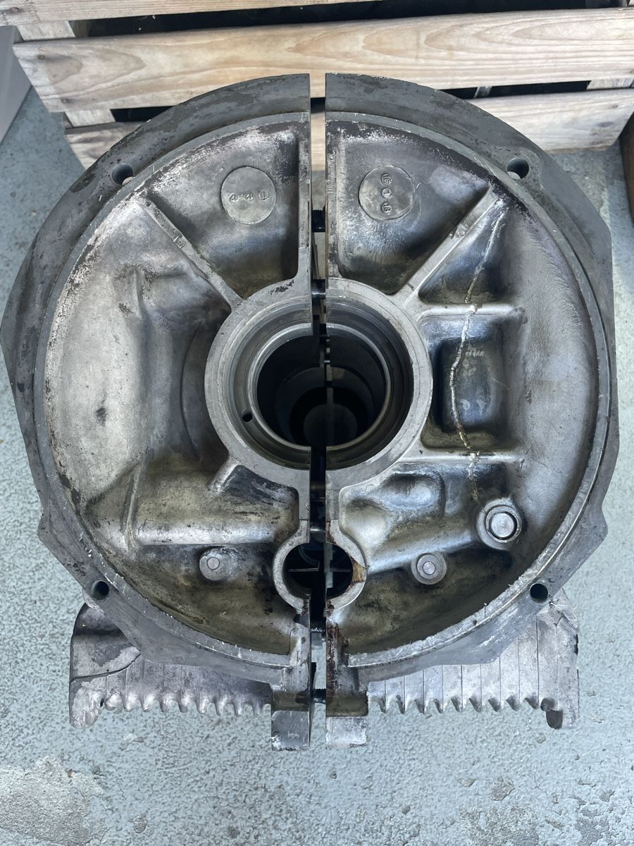 VW Motoren: VW Käfer Motorgehäuse  – Defekt aus Wangen b. Olten von Mertz 3